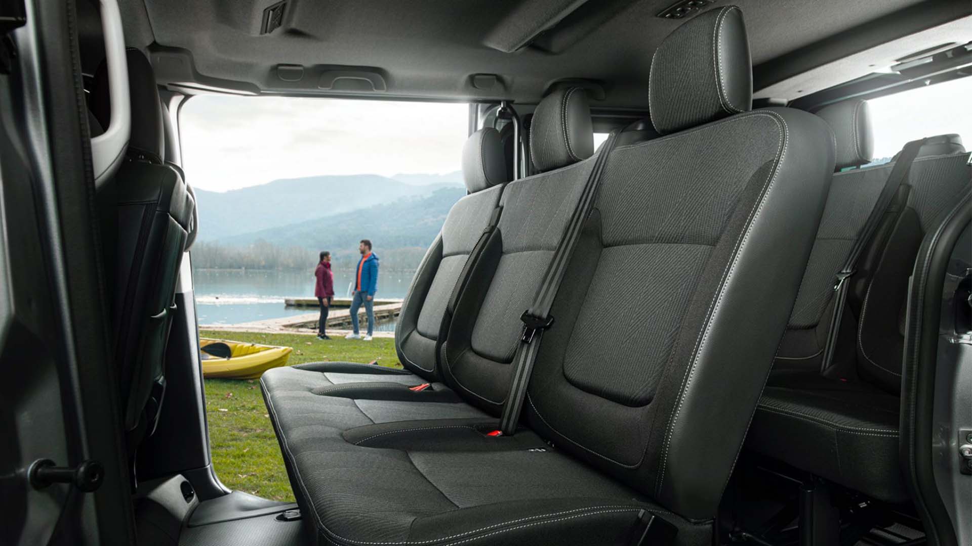 Nissan PRIMASTAR KOMBI