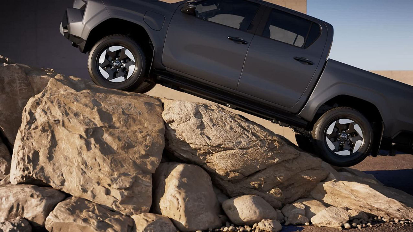 Toyota NFZ Hilux BEV